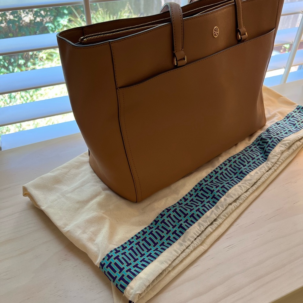Tory Burch Leather Tote with dust bag